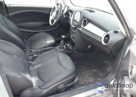 2013 Mini Cooper z USA, uszkodzony, nr VIN WMWSU3C51DT375340